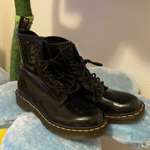 Dr. Martens women’s Lace up boots high top size 7
